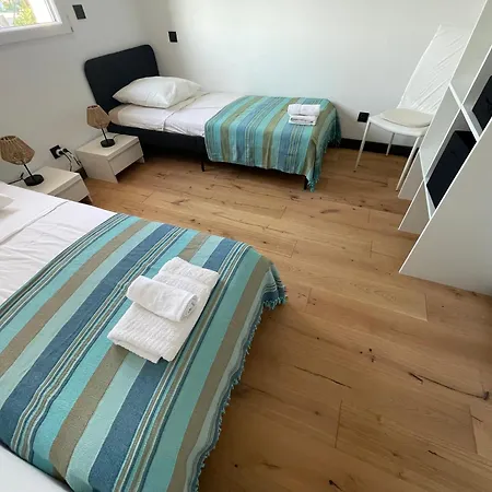 De Luxe Piscine 5 * Vescovato